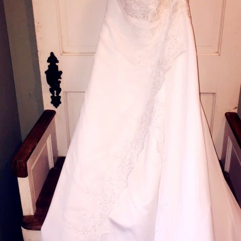 David’s bridal wedding dress